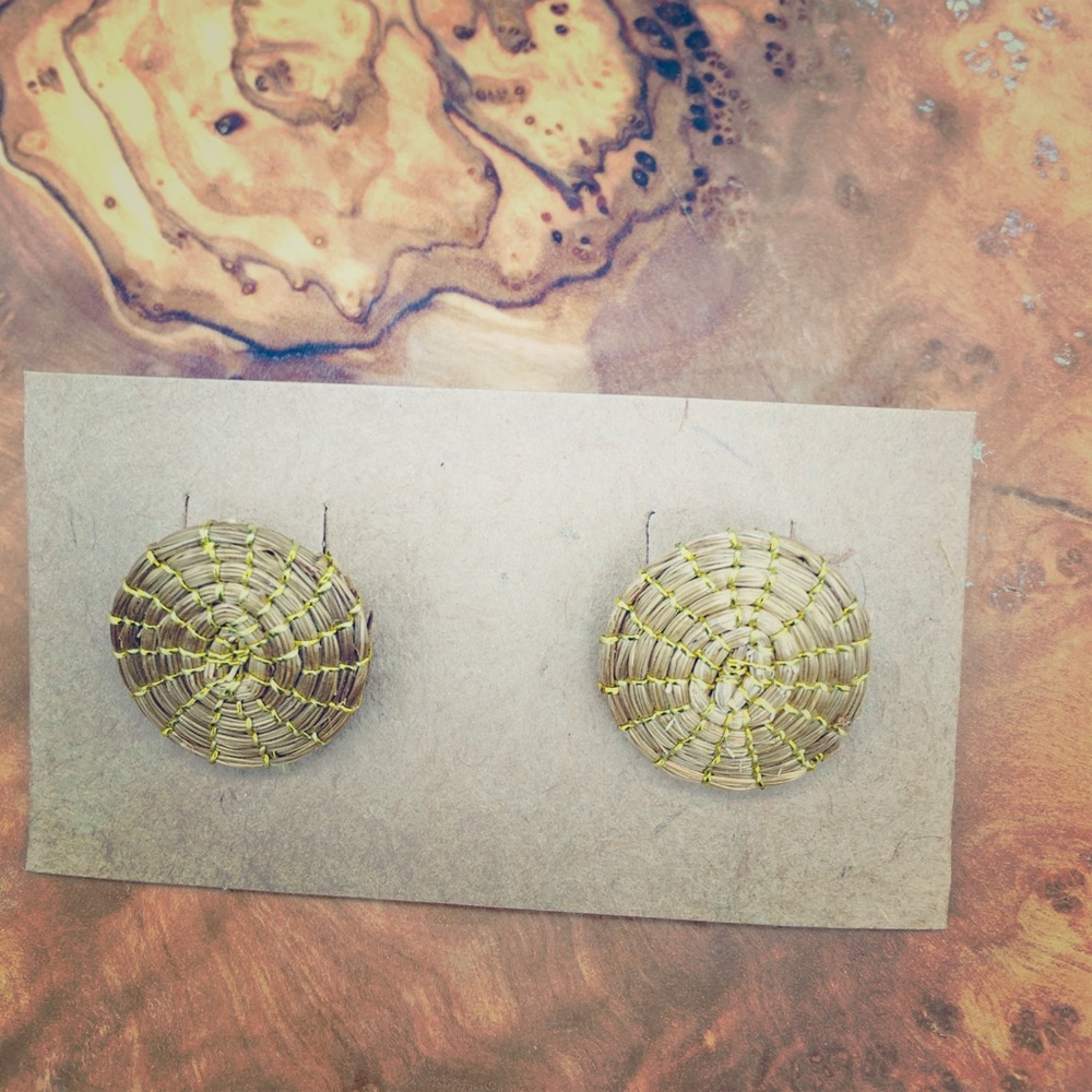 Golden grass earrings